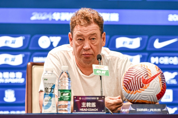 东体：上海申花国脚磨合时间紧，球队专门学习了8秒新规