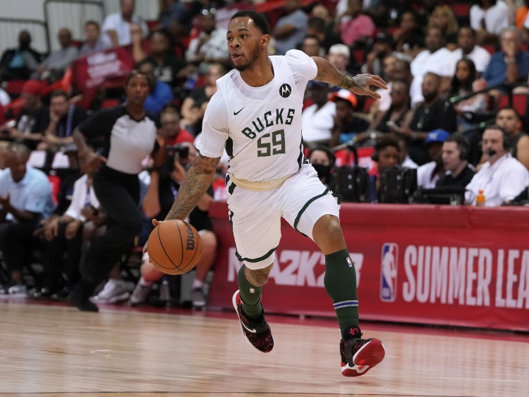 媒体人：前NBA锋线球员雷琼-塔克将加盟广厦男篮