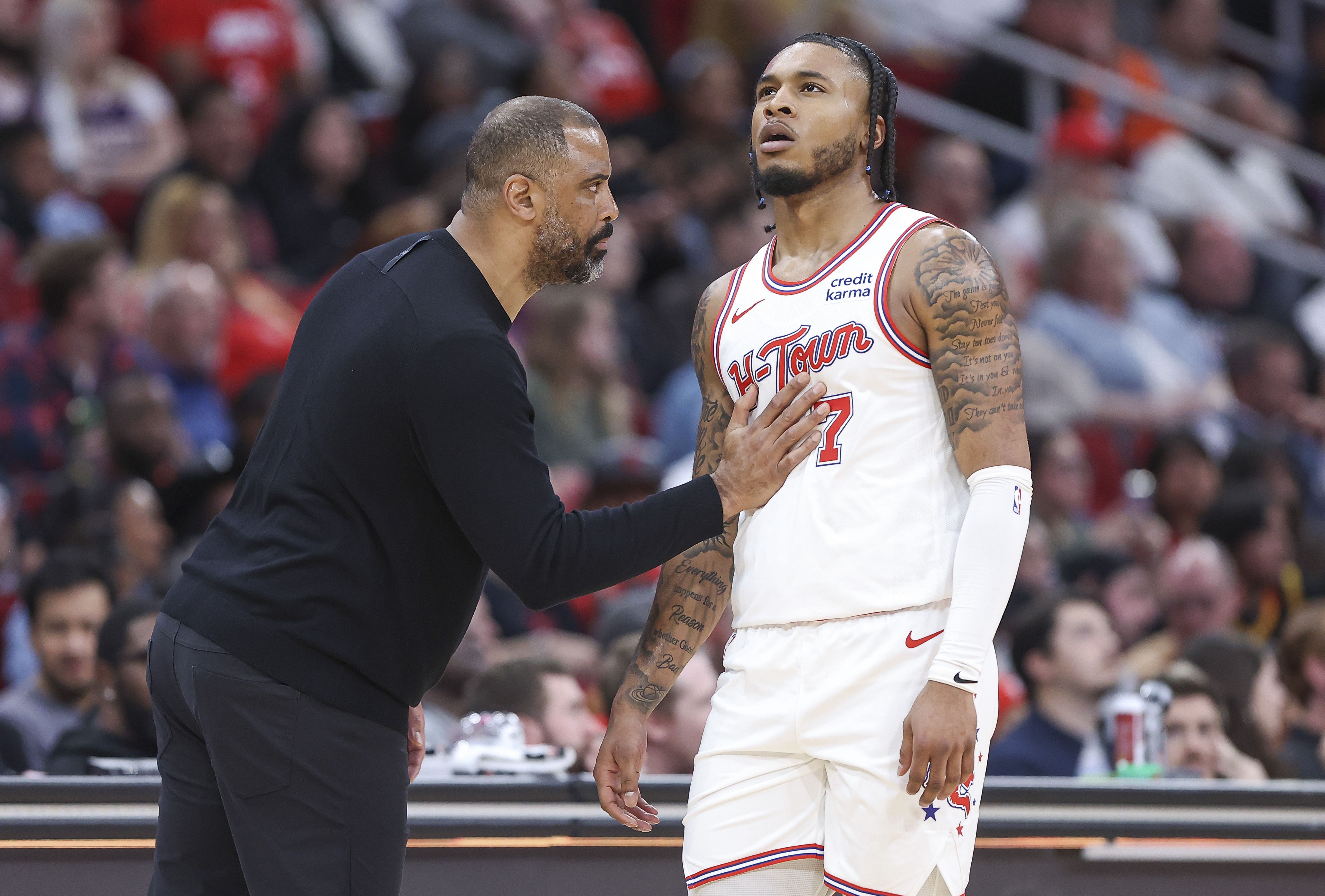 白魔：刚进NBA时没在防守端投入 但在乌度卡手下不防守就无法上场